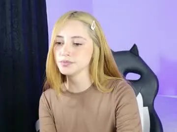 anniemora_