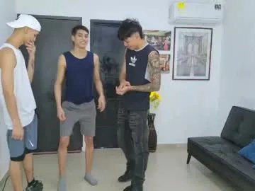 voyeurism_guys