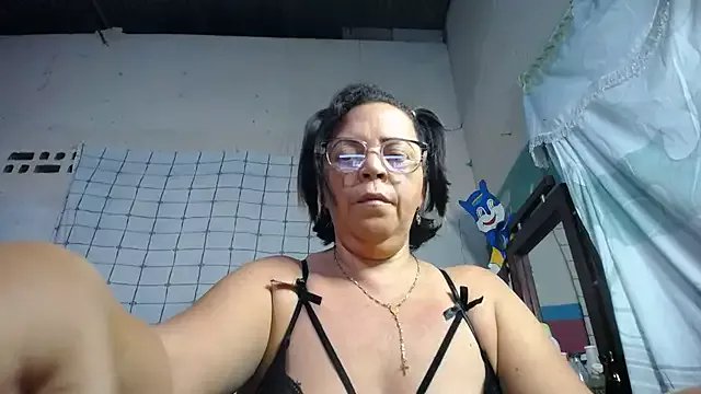 alina_maturehot