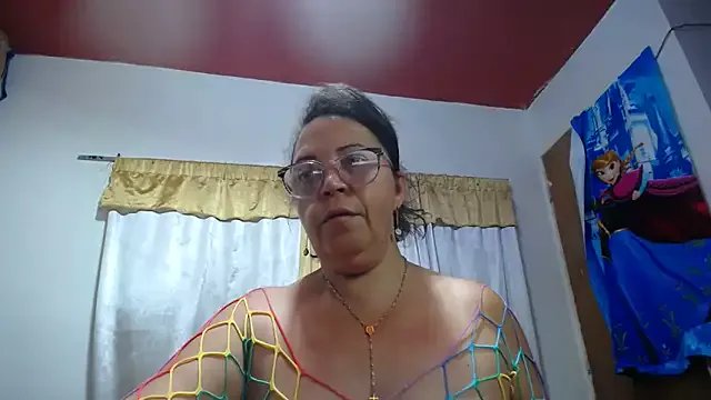 alina_maturehot