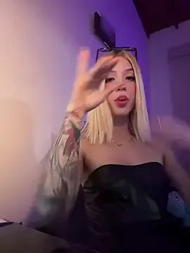 Courtney_gonet