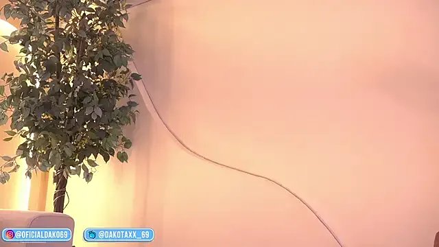Dakota_Lee