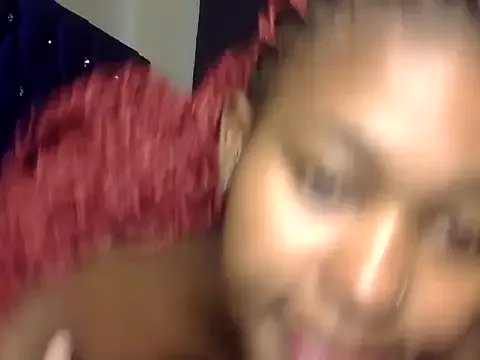 Ebony_sluty1