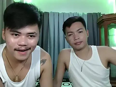 hot_emman