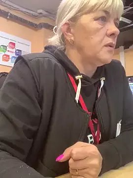 Lia_Laguna77