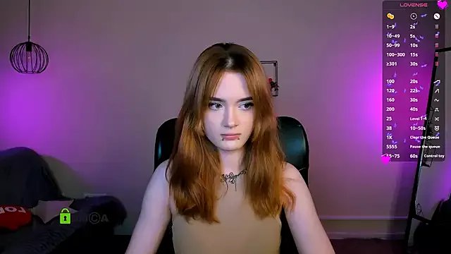 liana_kisses