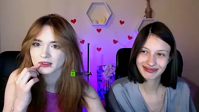 liana_kisses
