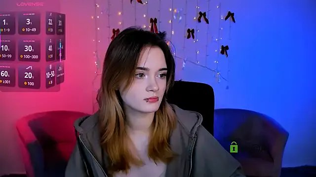 liana_kisses