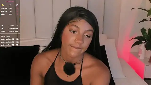 Megan_Brunette2