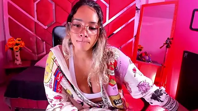 Olivia_Fox69