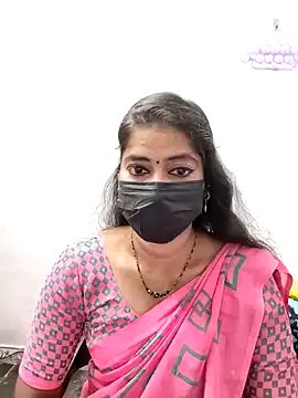 tamil_Sigappu_Roja