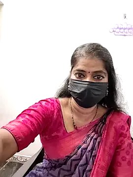 tamil_Sigappu_Roja